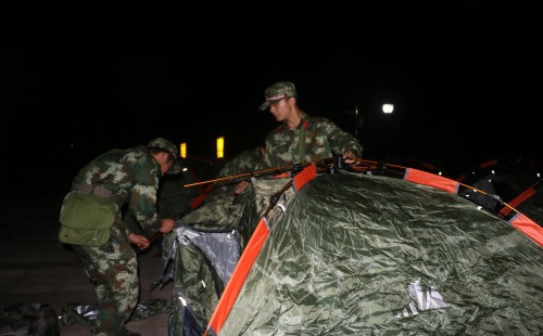 紧急野外驻训 提升泸县应急大队快反能力(图2) 紧急野外驻训 提升泸县应急大队快反能力(图2)