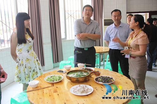 叙永县委书记调研水尾镇“三深入、三到位”活动(图3) 叙永县委书记调研水尾镇“三深入、三到位”活动(图3)