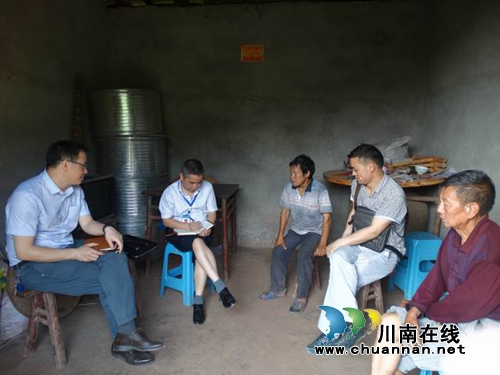 合江县国土局:走访慰问贫困户结对帮扶暖人心(图1) 合江县国土局:走访慰问贫困户结对帮扶暖人心(图1)