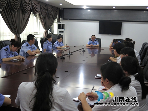 泸县车管所召开党风廉政建设会(图1)