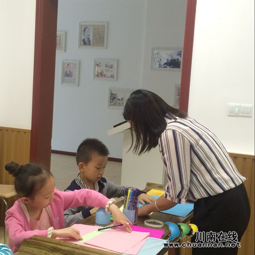 泸州华阳街道：精彩活动串起情寄母亲感人画面(图3)
