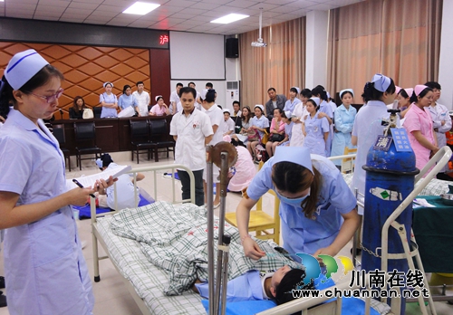 泸州纳溪区：白衣天使技能大赛展风采(图5)