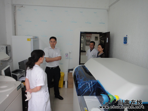 泸县卫计局局长龙维平调研县二人医工作(图1) 泸县卫计局局长龙维平调研县二人医工作(图1)
