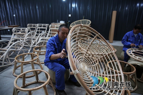 泸州:规划竹产业年综合产值200亿(图1) 泸州:规划竹产业年综合产值200亿(图1)
