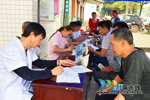 泸州纳溪：全民免费体检惠民送健康(图2)