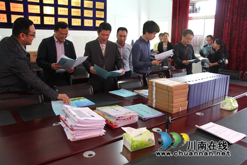 刘晓峰到泸县云龙镇检查验收乡村少年宫(图2) 刘晓峰到泸县云龙镇检查验收乡村少年宫(图2)