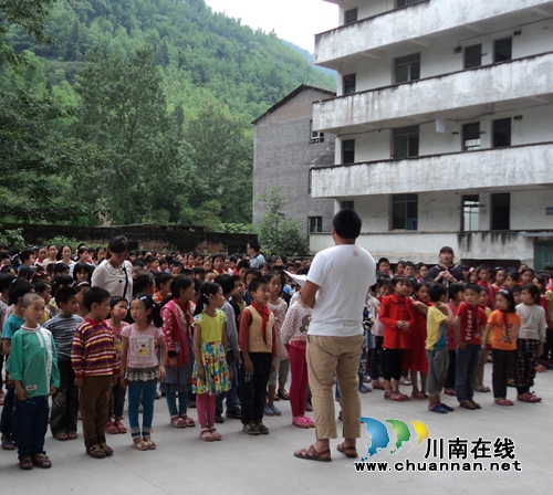 合江自怀关口实验学校举行防灾减灾应急演练(图4)