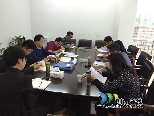 宜宾南溪区人大副主任侯滔调研黄沙镇脱贫攻坚工作(图3)