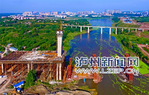 泸州沱江六桥明年7月通车 将预留轻轨线路!(图1) 泸州沱江六桥明年7月通车 将预留轻轨线路!(图1)