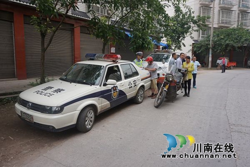 泸县福集:开展道路交通安全大检查(图1) 泸县福集:开展道路交通安全大检查(图1)