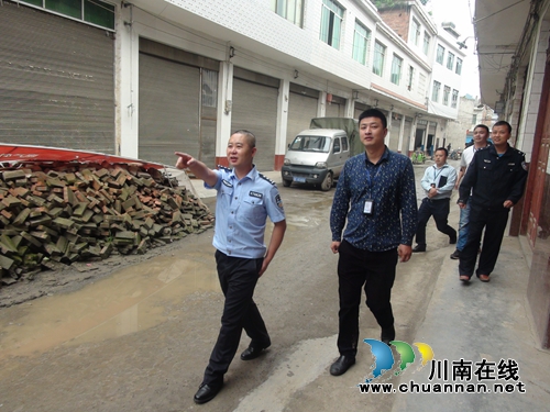 古蔺县石屏镇全力推进城乡环境专项整治(图3) 古蔺县石屏镇全力推进城乡环境专项整治(图3)
