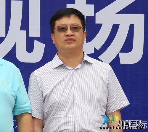 全省最大规模中小学生机器人大赛在泸州举行(图9) 全省最大规模中小学生机器人大赛在泸州举行(图9)