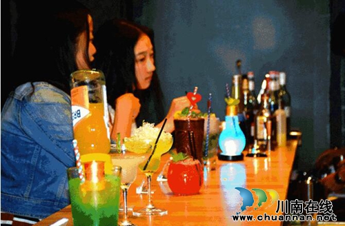 美味+美酒+美景 星空娱乐让你醉美新时空(图9) 美味+美酒+美景 星空娱乐让你醉美新时空(图9)