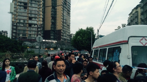 泸县一学校副校长跳河身亡 留遗书称患有抑郁症(图3) 泸县一学校副校长跳河身亡 留遗书称患有抑郁症(图3)