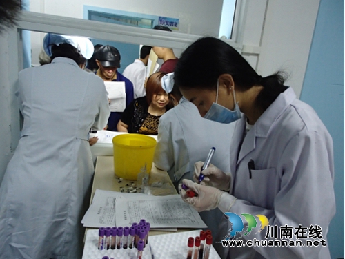 纳溪区全民预防保健“精准扶贫先行动”(图1) 纳溪区全民预防保健“精准扶贫先行动”(图1)