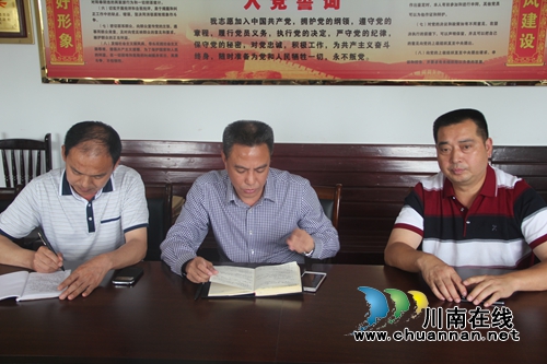泸县人大常委会副主任调研喻寺镇脱贫攻坚工作(图1)