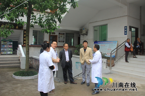 泸县毗卢镇督导开展全民预防健康检查工作(图1) 泸县毗卢镇督导开展全民预防健康检查工作(图1)