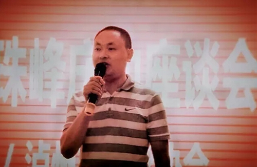 泸州登顶珠峰成功第一人 畅谈与生命搏斗的故事(图5) 泸州登顶珠峰成功第一人 畅谈与生命搏斗的故事(图5)