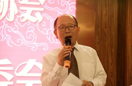 泸州登顶珠峰成功第一人 畅谈与生命搏斗的故事(图7) 泸州登顶珠峰成功第一人 畅谈与生命搏斗的故事(图7)