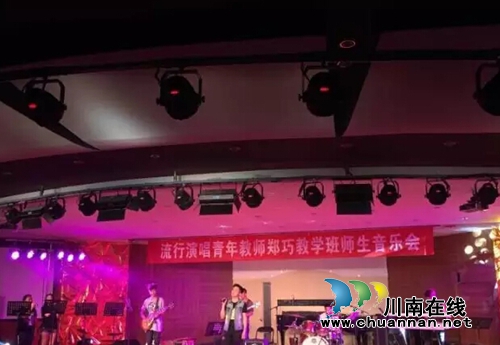泸州古蔺山村卖鱼娃 追梦中国好声音(图2) 泸州古蔺山村卖鱼娃 追梦中国好声音(图2)