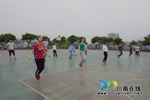泸州叙永：新招聘教师转正定级需“过五关”(图4)