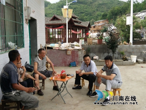 兴仁县领导到城北街道马金河景区调研指导工作(图2) 兴仁县领导到城北街道马金河景区调研指导工作(图2)