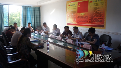 泸县副县长周昌海带队到立石镇指导工作(图2) 泸县副县长周昌海带队到立石镇指导工作(图2)