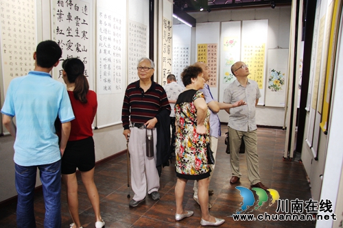 泸州市少儿书画作品展在泸州东艺展览馆开展(图7) 泸州市少儿书画作品展在泸州东艺展览馆开展(图7)