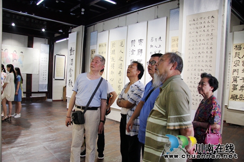 泸州市少儿书画作品展在泸州东艺展览馆开展(图2) 泸州市少儿书画作品展在泸州东艺展览馆开展(图2)