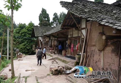 古蔺县国土资源局督查脱贫攻坚工作(图1)