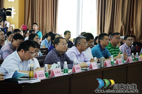 全省群文阅读子课题结题鉴定示范活动在泸举行(图7)