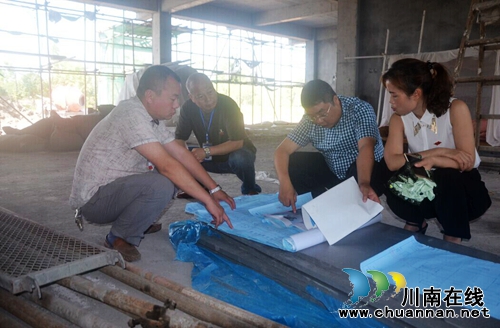 泸县玉蟾街道开展社区办公阵地建设检查工作(图1)