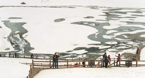 政府扶持自身努力 四川小山村走上旅游脱贫路(图1) 政府扶持自身努力 四川小山村走上旅游脱贫路(图1)