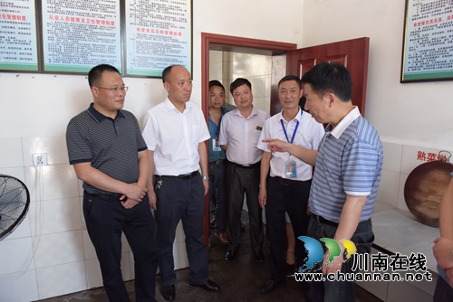 国务院教育督导委督导叙永县营养改善计划工作(图4)