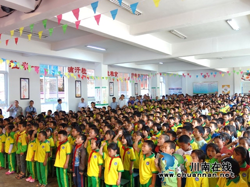 叙永县委书记督导向林中心校“移风易俗”教育活动(图3)