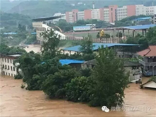 泸州市境内普降暴雨&nbsp;消防全力营救(图7)