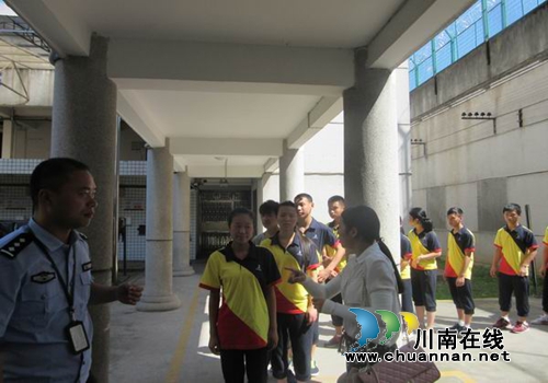 泸县特教学子到看守所接受警示教育(图1)