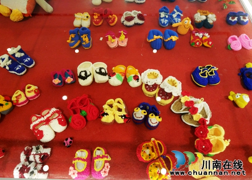 泸州龙马潭:居家小工艺织就致富梦想(图6) 泸州龙马潭:居家小工艺织就致富梦想(图6)