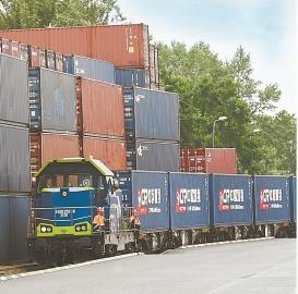 成都始发统一品牌中欧班列首达波兰(图2)