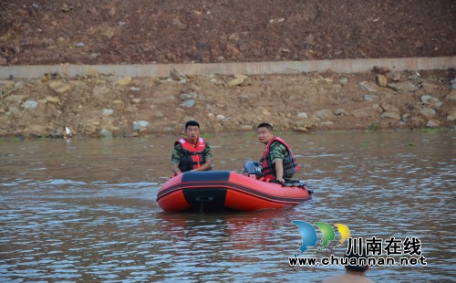 泸县测试应急装备&nbsp;积极备战防汛救援(图2)