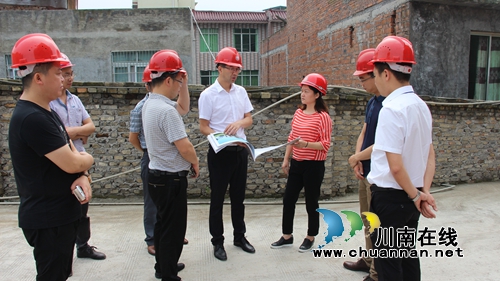 古蔺县召开农村危旧房改造暨棚改工作现场会(图1)