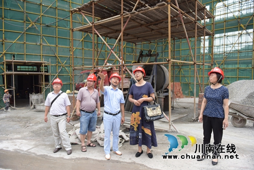 泸州市教育局再赴叙永指导抗灾排危工作(图2) 泸州市教育局再赴叙永指导抗灾排危工作(图2)