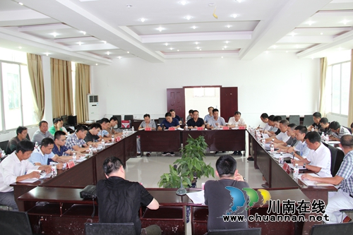 世行代表考察古蔺椒园乡甜橙基地扶贫发展项目(图7) 世行代表考察古蔺椒园乡甜橙基地扶贫发展项目(图7)