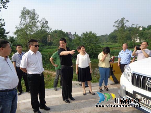 泸县道路安保工程建设工作获省检查组肯定(图1) 泸县道路安保工程建设工作获省检查组肯定(图1)