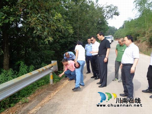 泸县道路安保工程建设工作获省检查组肯定(图2) 泸县道路安保工程建设工作获省检查组肯定(图2)