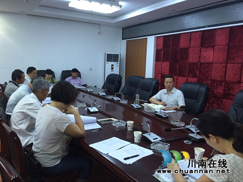 泸县云龙：召开空港产业特色镇建设征求意见座谈会(图1)