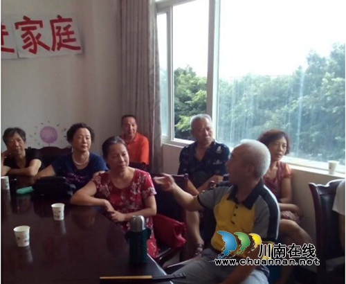 山岩脑社区生态园小区党支部召开建党95周年座谈会(图2) 山岩脑社区生态园小区党支部召开建党95周年座谈会(图2)