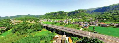 宜叙高速30日全线通车 兴文告别“高速盲区”(图1) 宜叙高速30日全线通车 兴文告别“高速盲区”(图1)