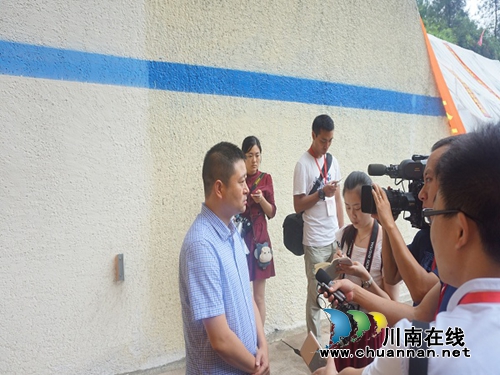 泸县警方完成港城大道通车慰问仪式安保工作(图3)