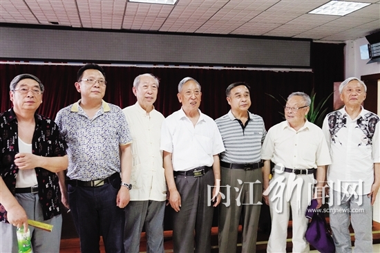 《中国诗词集成·内江卷》诞生记(图4)